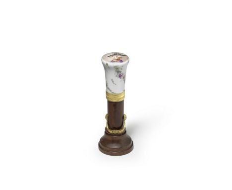 A German porcelain cane handle depicting Frederick the GreatPossibly Berlin, circa 1770The top decorated (probably at a later