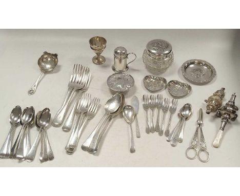 A collection of silverware, mainly flatware, together with 2 baby's teethers, cruet, pin trays etc, 1113g (35ozt) weighable s