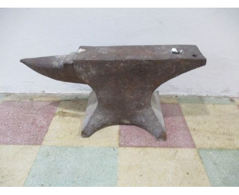 A vintage anvil - length 71cm Height 31cm