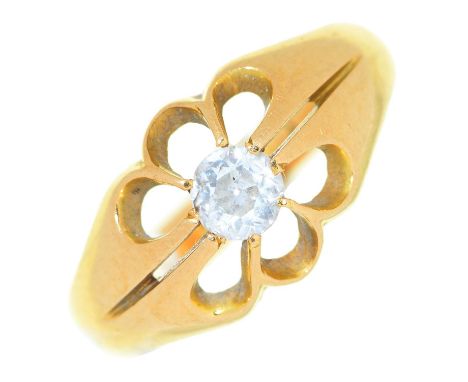 A diamond ring, in 18ct gold, marks rubbed, 4.8, size O ConditionWear consistent with age