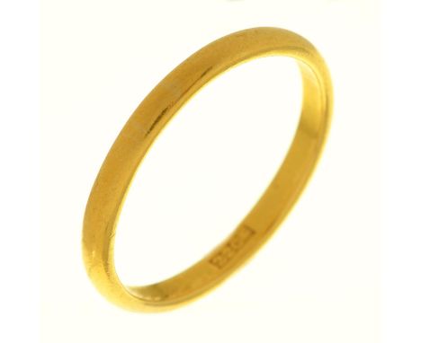 A gold wedding ring, marked 22ct, 4.2g, size U ConditionSlight wear