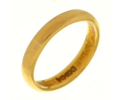 A 22ct gold wedding ring, Birmingham 1902, 4.8g, size M ConditionLight wear