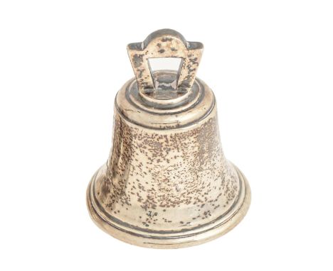 A George VI silver table bell, of heavy gauge, clapper, 66mm h, by Nayler Bros, London 1942, 4ozs ConditionLight wear