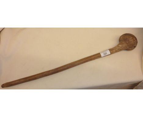 Tribal Art: antique African carved knobkerrie throwing club