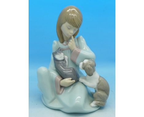 A Lladro figure, Cat Nap, 5640
