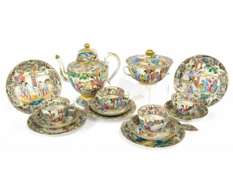 Chinese Canton polychrome tea set, comprising teapot with cover, sucrier, two serving plates and four cups with saucers and p