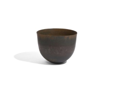 λ JOHN WARD (BRITISH 1938-2023)A LARGE BROWN GLAZED BOWLStoneware, impressed with JW seal27 x 34.5cm (10 5/8 x 13 1/2 in.)Pro