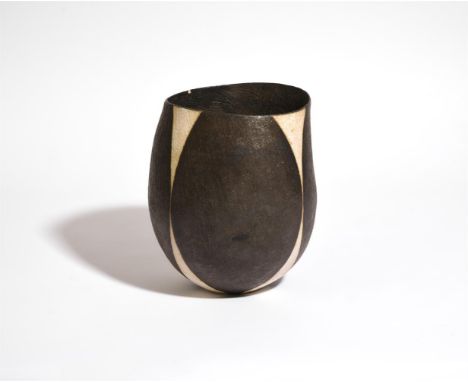 λ JOHN WARD (BRITISH 1938-2023)A BLACK AND WHITE VASEStoneware, matt white and black glaze, Impressed with JW seal Height: 23