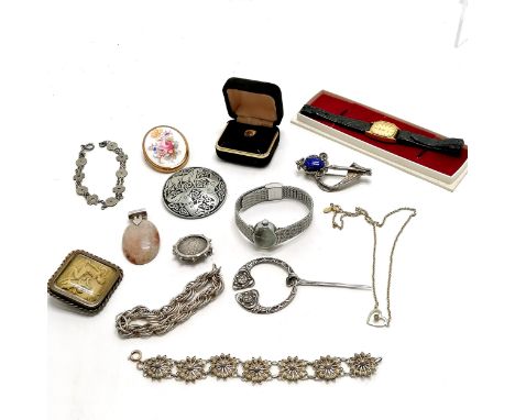 Glasgow silver pennanular brooch by Robert Allison, 10ct gold filled lapel pin, QV coin brooch, silver bracelets (2 unmarked)