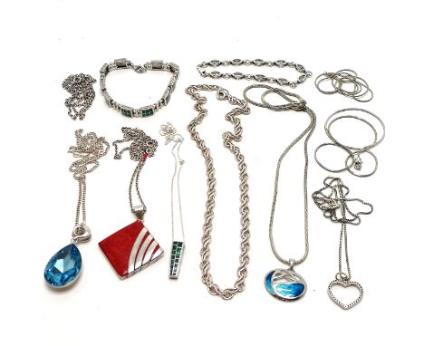 Qty of silver jewellery inc fancy link necklace (46cm), enamel Art Nouveau design pendant, bracelet etc - total weight (lot) 
