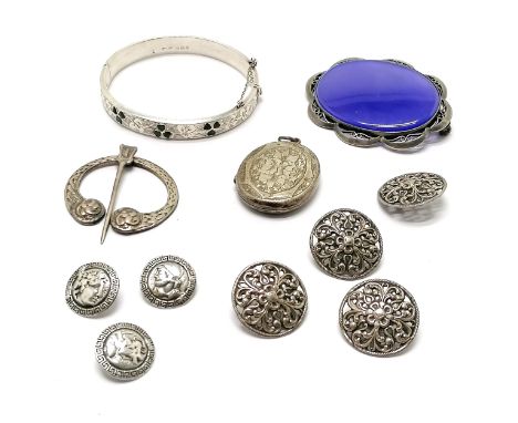 Qty of silver jewellery &amp; buttons inc Edinburgh penannular brooch, unmarked locket (44mm total drop), bangle with Connema