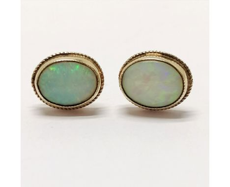 9ct hallmarked gold opal earrings - 2g total weight