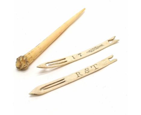 Antique Folk art sailors fid (18.5cm) + 2 bone sailors net darning needles with scrimshaw decoration. Fid has chip to end.