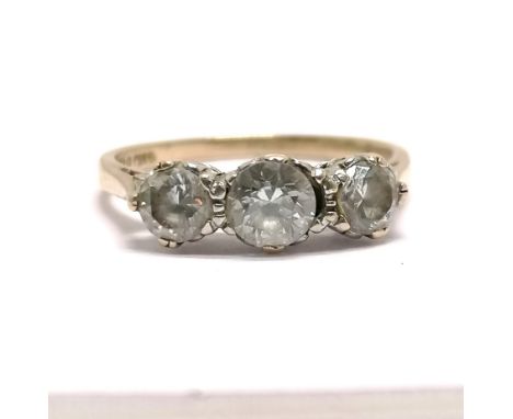 9ct hallmarked gold white stone (3) set ring - size N½ &amp; 2.4g total weight ~ 1 stone chipped &amp; claws need attention -