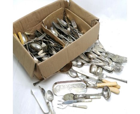 Qty of plated ware inc antique, crumb scoop. mother of pearl bread fork etc - total weight approx 8.4kg