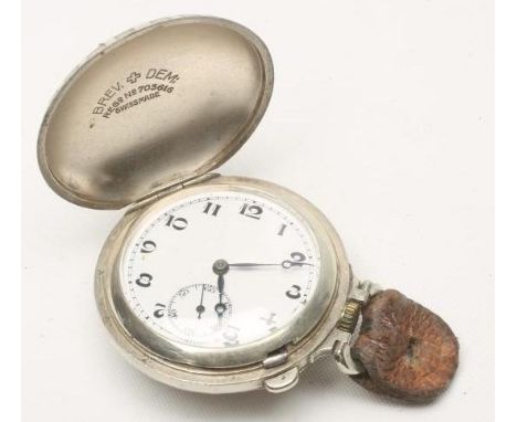 A NOVELTY "GOLF BALL" TOP WIND POCKET WATCH, the circular white enamel dial with black Arabic numerals enclosing subsidiary s