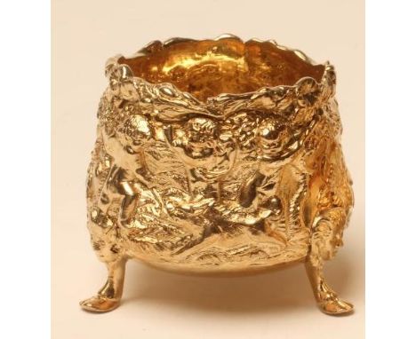 A LATE GEORGE III BRITANNIA STANDARD SILVER GILT SUGAR BASIN, maker Edward Farrell, London 1818, of slightly waisted tapering