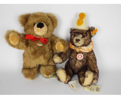 Steiff - two steiff teddy bears - lot to include a "Teddy clown" bear with yellow tag on its ear and a "Bobby" teddy bear wit