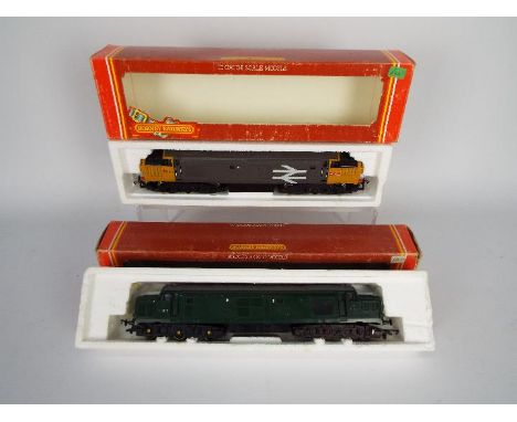Hornby - Two boxed OO gauge diesel locomotives from Hornby. Lot contains Hornby R250 Class 56 Co-Co-Diesel Op.No D6830 in BR 