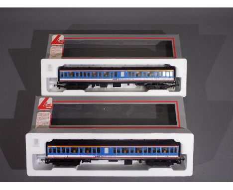 Lima - Two boxed Lima OO gauge Class 117 DMU Dummy Cars in Network Southeast livery. Lot consists of Lima #205098 Op.No.59541