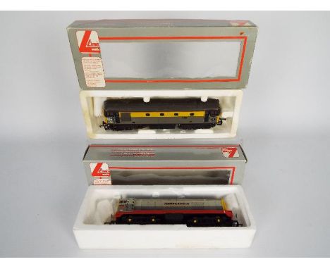 Lima - 2 x OO gauge locos, a BR Class 33 Diesel-Electric # 205126 and a Class 20 Diesel-Electric # 20901. Both models have be
