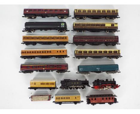 Fleischmann, Graham Farish, Lima - Two unboxed N Gauge steam locomotives and a rake of 14 predominately N gauge passenger coa