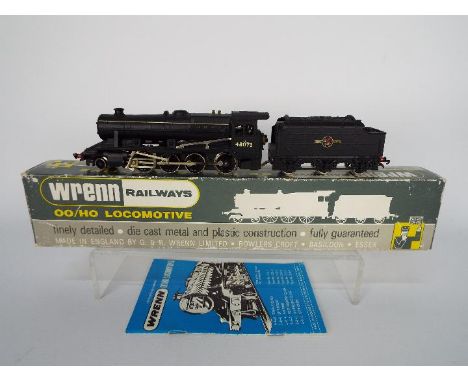 Wrenn - A boxed OO gauge 2-8-0 BR freight loco operating number 48073 in black livery. The loco appears Near Mint with very l