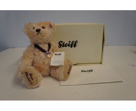 Steiff Queen Elizabeth II teddy bear boxed with coa 