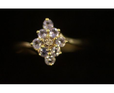 9ct Gold ring set with diamond &amp; light purple amethyst 