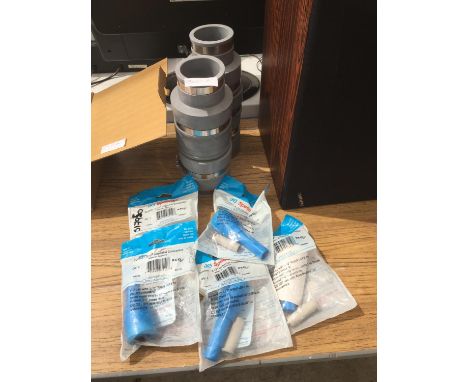 EIGHT PIPE ADAPTERS AND FIVE SPEEDIFIT 20MM CONVERTERS  ALL AS NEW 