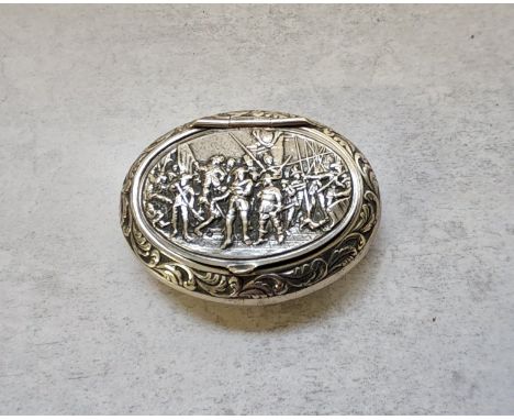 A Dutch silver snuff-box, de Leeuw den Bouter, Schoonhoven, 1973, oval, the hinged cover decorated in relief with a scene aft