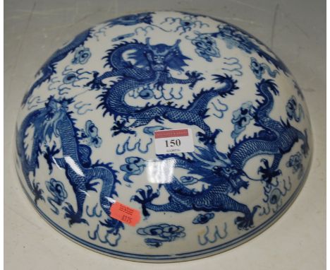 A Chinese export blue and white cover only, depicting a five-clawed dragon chasing a pearl 