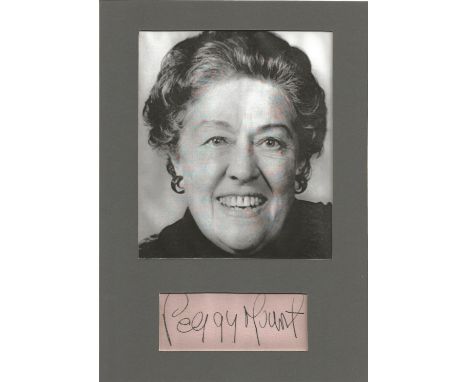 Actress Peggy Mount singed card, which has been mounded with a 6x5 black and white image Margaret Rose Mount OBE was an Engli