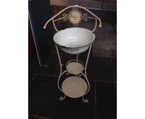A METAL VINTAGE STYLE BATHROOM WASH STAND   H102CM