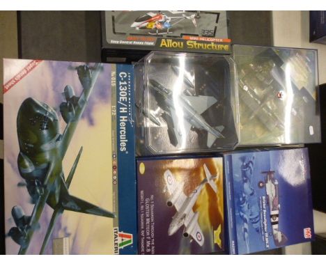 Six boxed aviation models to include 3 x Corgi The Aviation Archive 1:72 No.1 Squadron Through The Ages (AA35800), Modern Fig