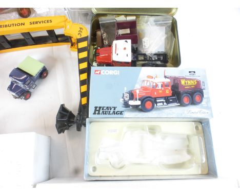Group of diecast models to include boxed 1:48 Sun Motor Co 190 Super Pacific Prime Mover: Wynn's, Hart Models HT93 Scammell P