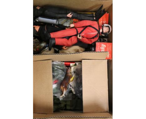 Large collection of Action Man, Tommy Gunn, Johnnie Goes To War etc, to include dolls (including a few boxes), accessories, c