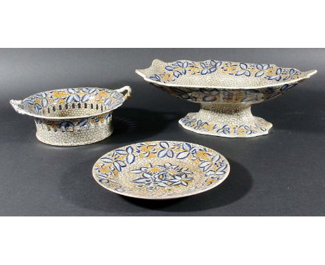 SPODE PEARLWARE PART DESSERT SERVICE, mi 19th century, brown transfer printed with a floral spray highlighted in blue and och