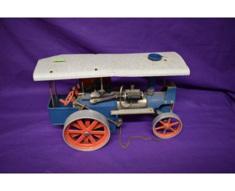 A Wilesco Live Steam Traction Engine, Old Smoky