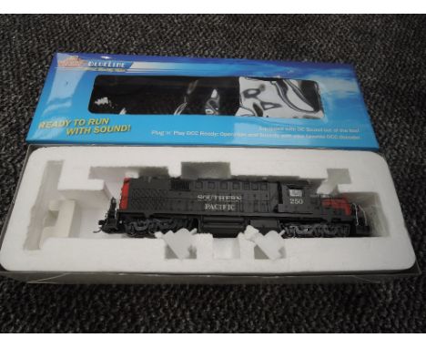 A Broadway Limited Blueline HO scale Alco RSD-15 Southern Pacific Locomotive 250, in original box 5097