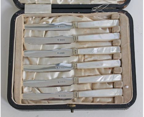 A cased set of six silver and mother of pearl handled knives, Thomas Turner & Co, Sheffield 1934.