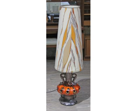 A retro West German pottery lamp with shade, height 129c.