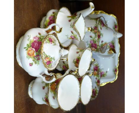 A Royal Albert Old Country Roses six setting tea service