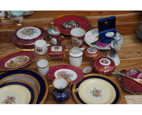 Collection of porcelain to include Limoges &amp; 2 Halcyon days enamel trinket boxes 