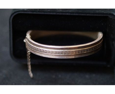 Silver bangle