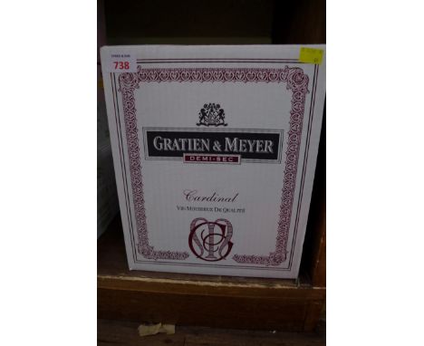 Six 75cl bottles of Gratien & Meyer Demi-Sec Cardinal Rouge sparkling wine, in oc. (6)