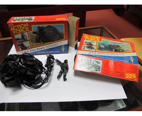 Palitoy Action Man Action Force S.A.S. Para Attack, instruction leaflet, boxed (box very good); together with a S.A.S. Mobile