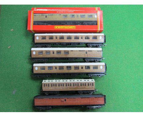 Five Hornby/Triang ''OO'' Gauge/4mm L.N.E.R Teak Coaches- Gresley composite and brake/3rd a short clerestory R/No. 61456- plu