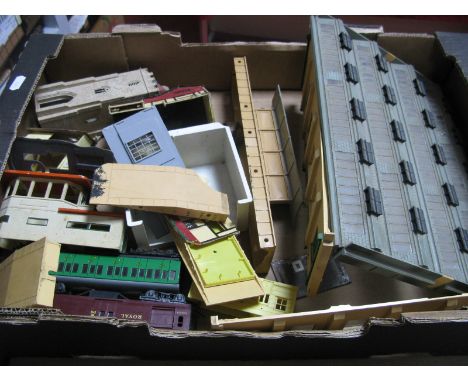 A Hornby Dublo 2 Rail Engine Shed, among associated items, all playworn.