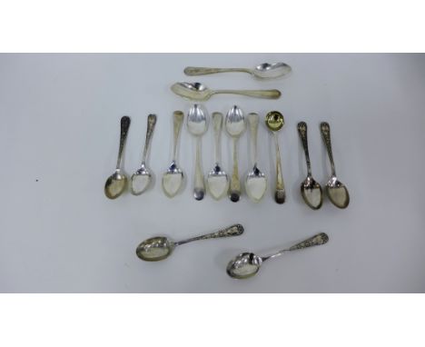 A pair of George V Scottish silver grapefruit spoons, set of five Sheffield silver teaspoons by Viners, a Georgian silver sal